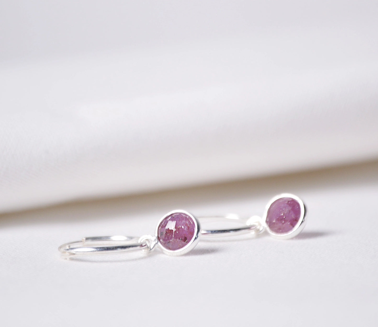 Mutter-Rubin-Reifen | 14 Karat Gold