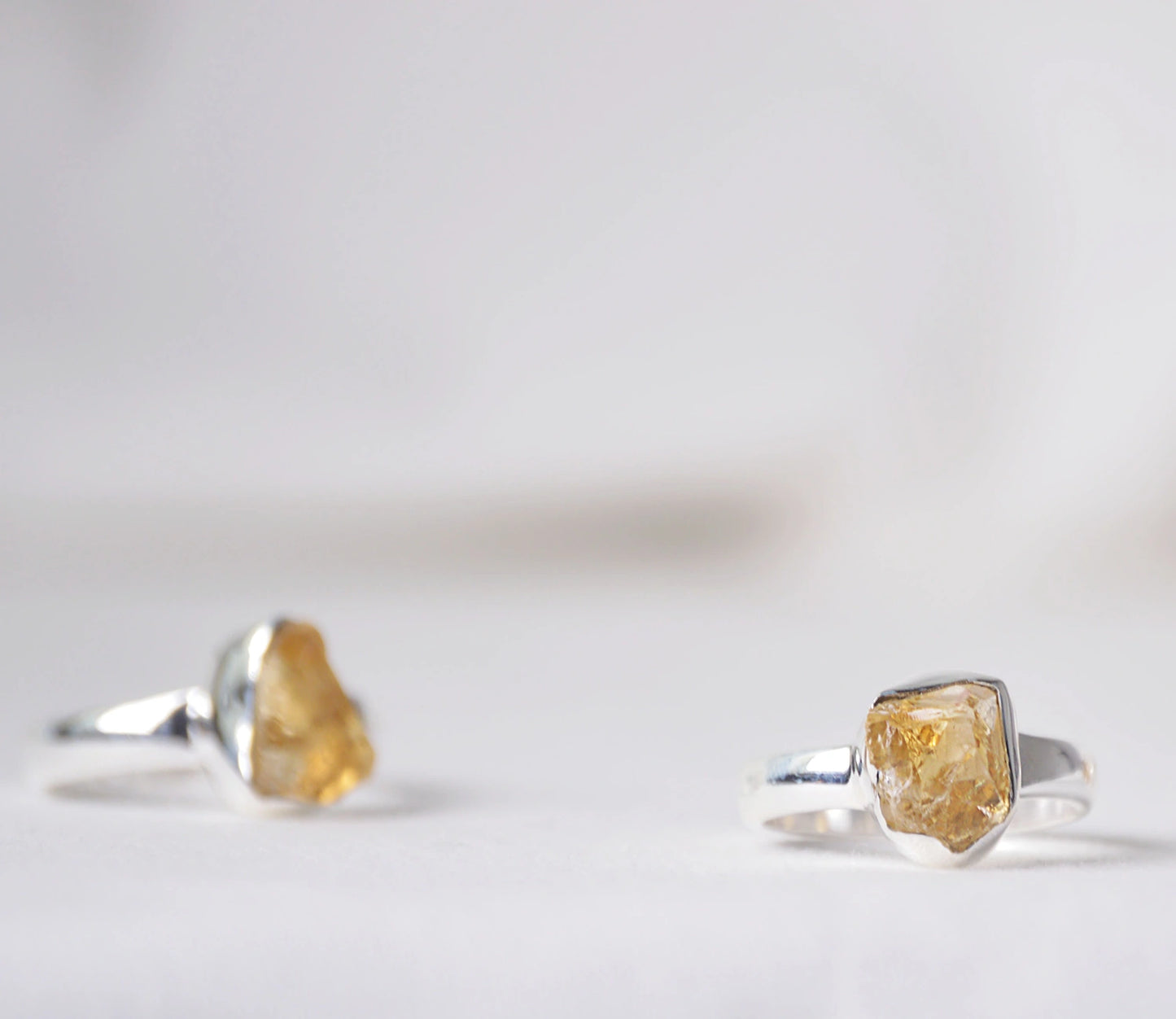 Zarte Citrin-Edelsteinringe