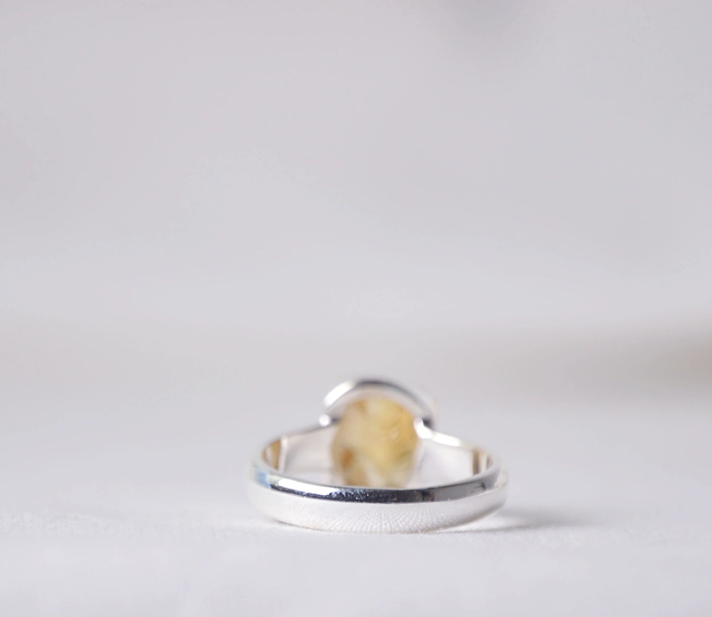 Zarte Citrin-Edelsteinringe