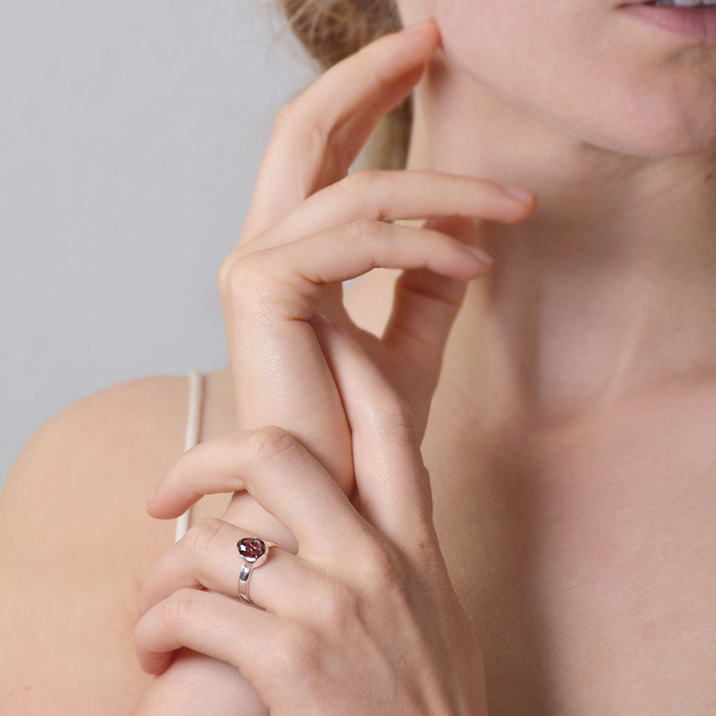 Geburtstein Granat Edelsteinringe