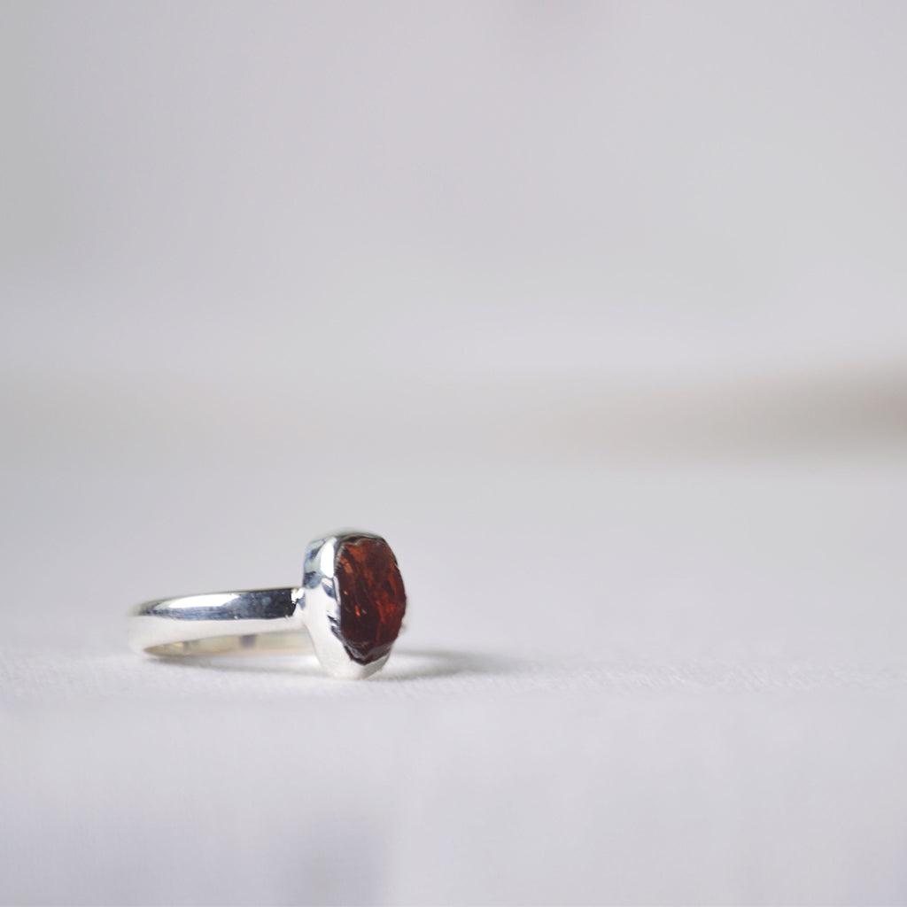 Geburtstein Granat Edelsteinringe